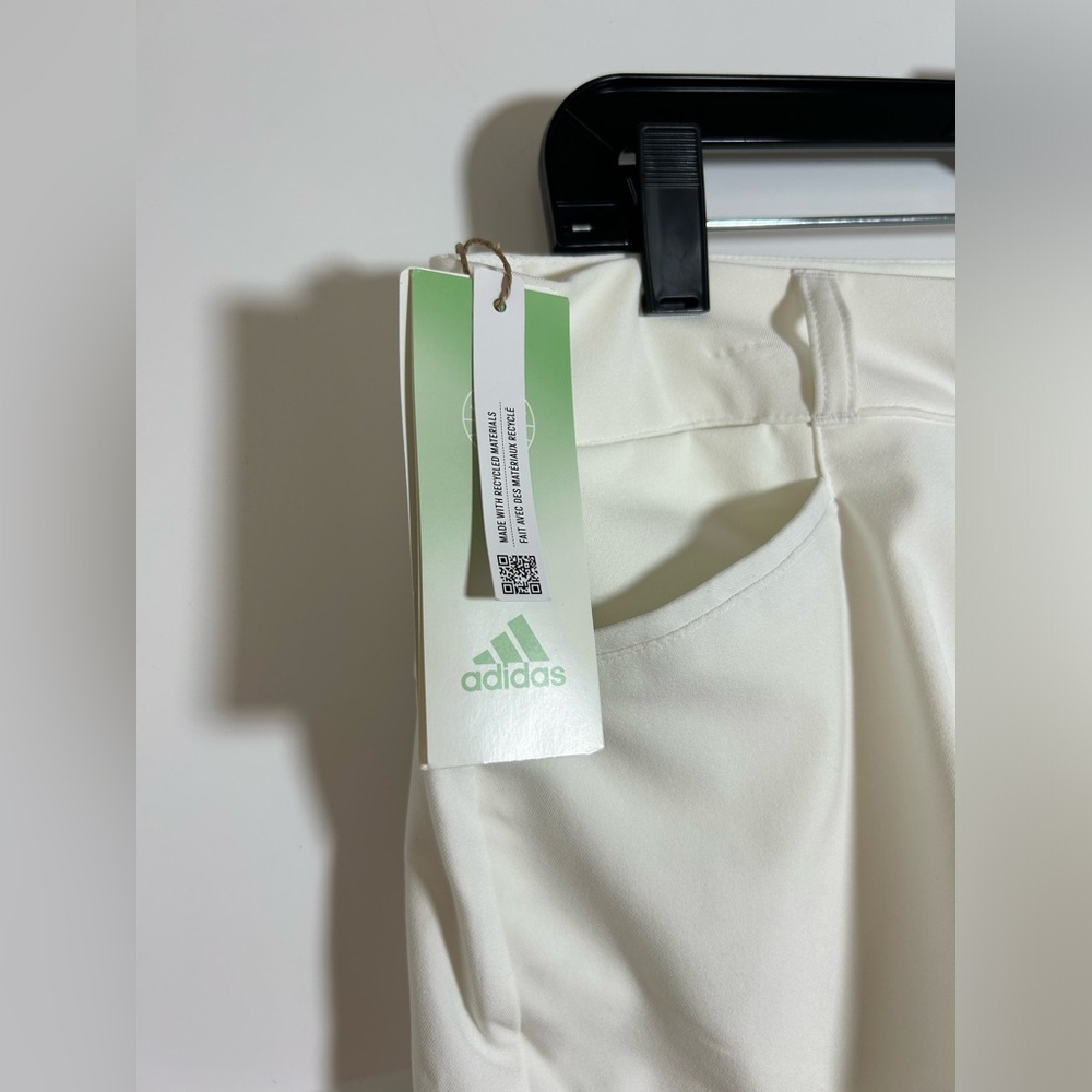 NWT Adidas white golf shorts women’s size 12 - Picture 2 of 11
